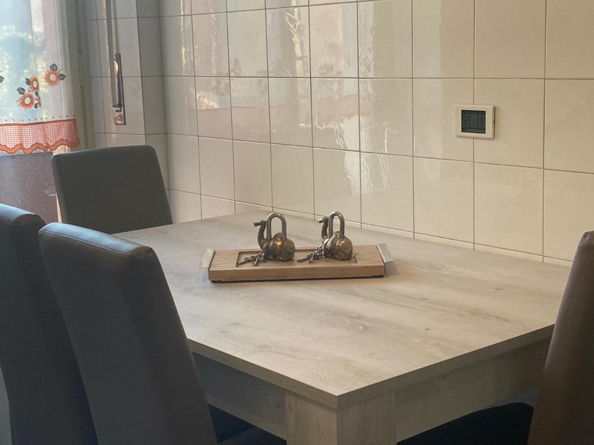 Appartamento City House Viale Murillo Milano Esterno foto