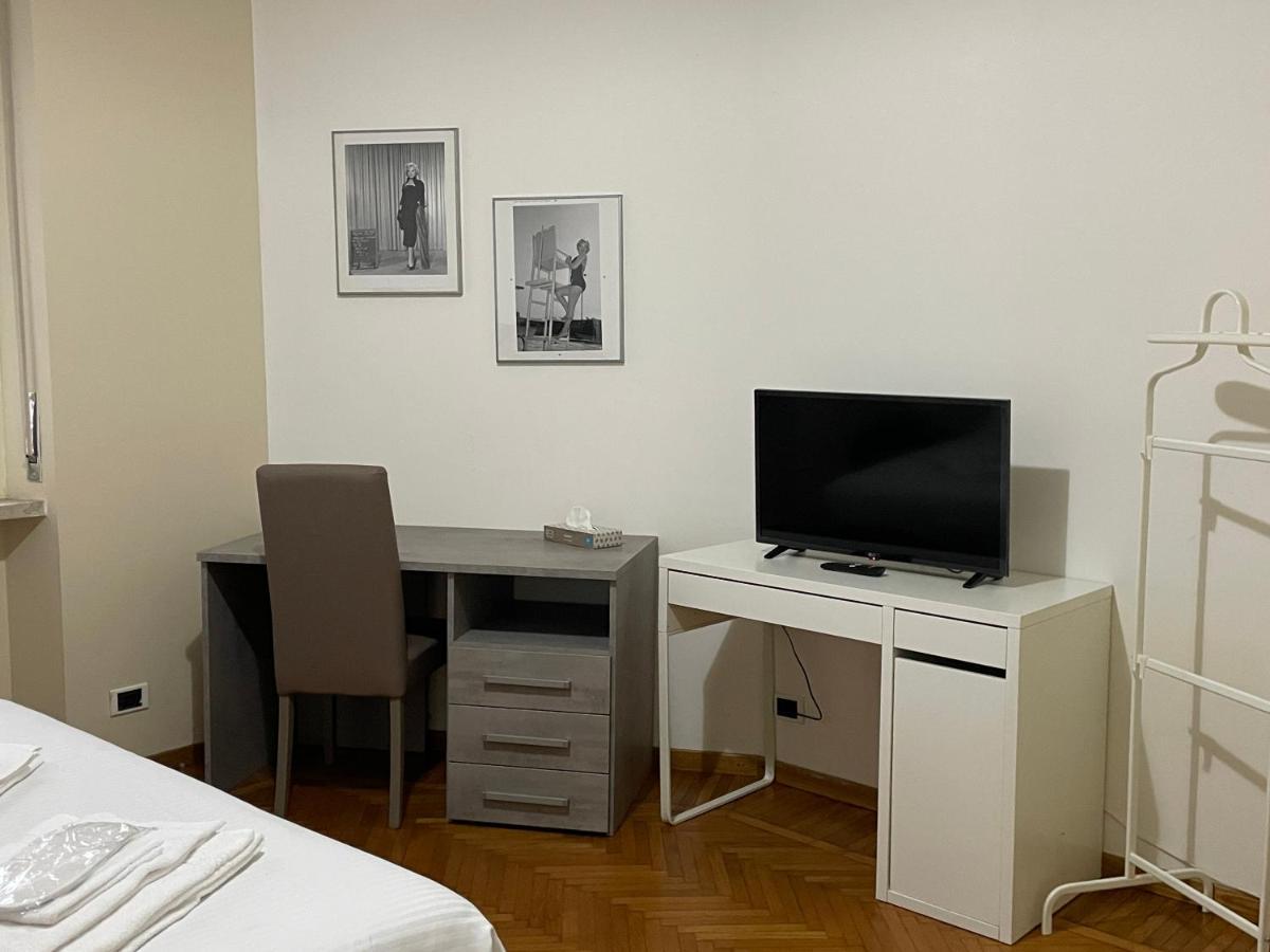 Appartamento City House Viale Murillo Milano Esterno foto